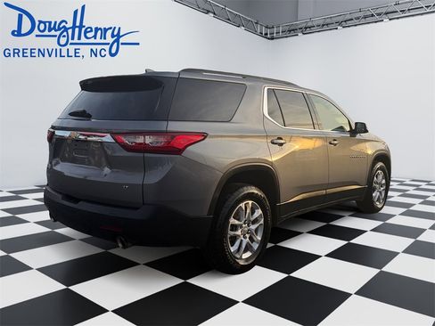 Used 2020 Chevrolet Traverse LT image 5