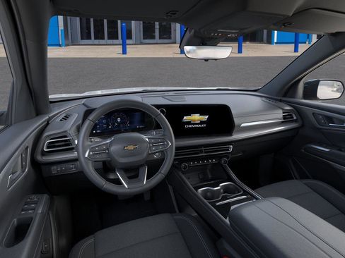 New 2026 Chevrolet Traverse LT w/ Driver Confidence Package image 15
