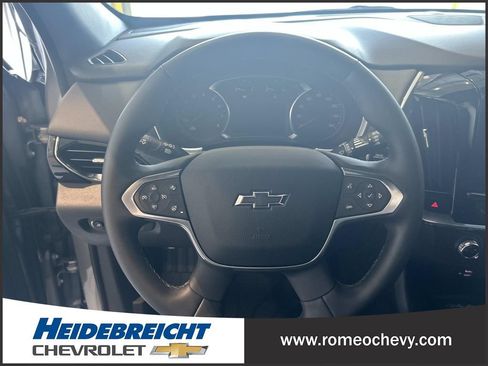 Certified 2023 Chevrolet Traverse RS FWD image 18