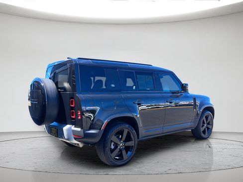 Used 2024 Land Rover Defender 110 S AWD/4WD image 3