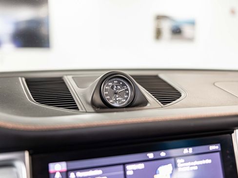 Used 2023 Porsche Macan S image 27