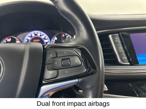 Used 2023 Buick Enclave Avenir w/ Avenir Technology Package AWD/4WD image 38