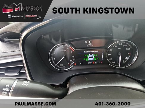 Used 2023 Cadillac XT5 Luxury image 2