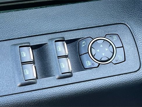 Used 2019 Ford F150 Raptor w/ Equipment Group 802A Luxury image 12