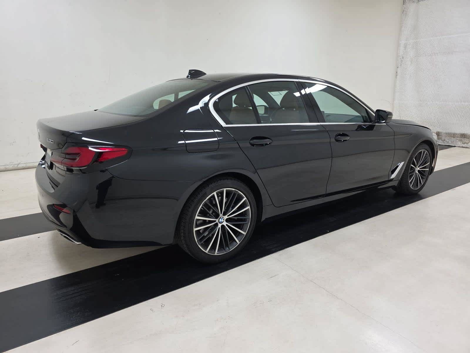 Used 2023 BMW 530i w/ Premium Package RWD image 5