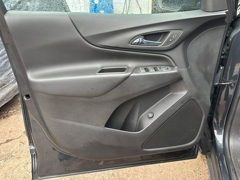 Used 2023 Chevrolet Equinox LT image 14