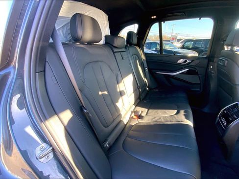 Used 2021 BMW X5 M50i w/ Executive Package image 20