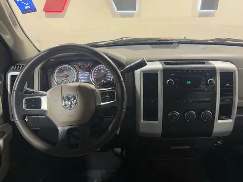 Used 2009 Dodge Ram 1500 Truck SLT image 15
