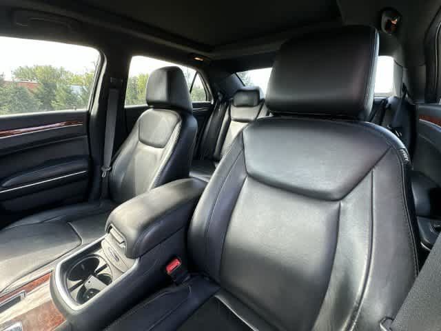 Used 2014 Chrysler 300 AWD w/ Driver Convenience Group image 15