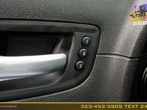 Used 2016 Chrysler 300 C RWD image 27