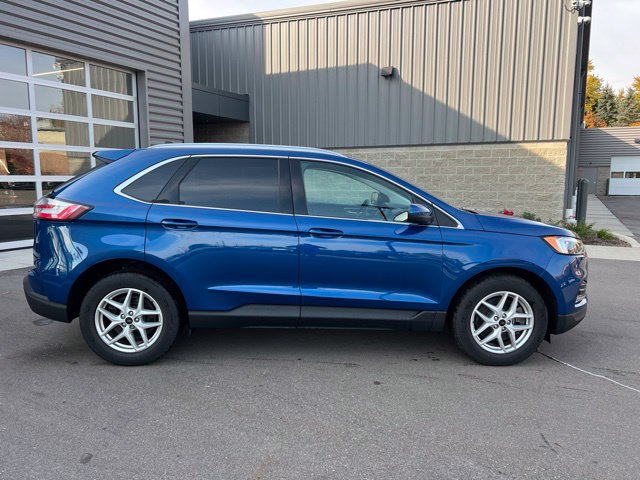Used 2024 Ford Edge SEL w/ Convenience Package AWD/4WD image 4