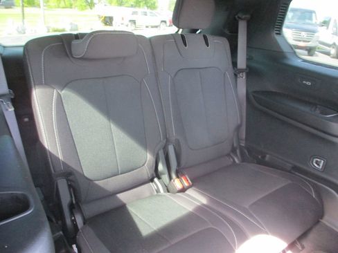 Used 2025 Jeep Grand Cherokee L Laredo w/ Luxury Tech Group I image 25
