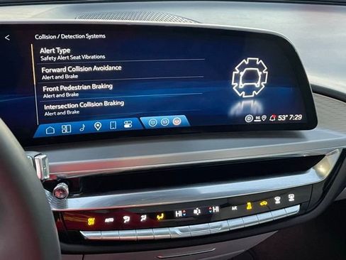 Used 2024 Cadillac Lyriq Sport image 20