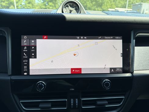 Certified 2023 Porsche Macan GTS AWD/4WD image 18