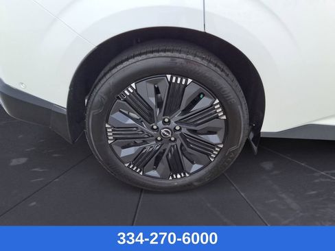 New 2025 Nissan Murano Platinum w/ Cargo Package image 14