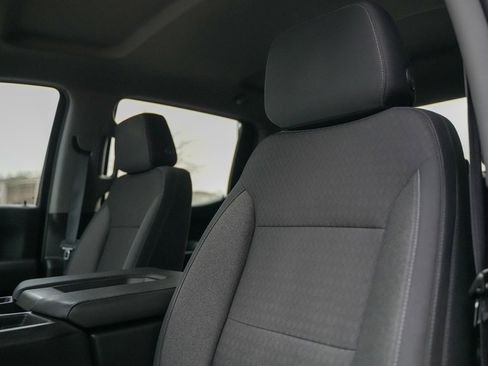 Used 2021 Chevrolet Silverado 1500 LT image 24