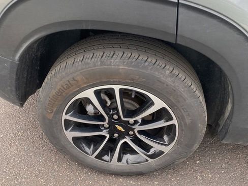 Used 2025 Chevrolet TrailBlazer LT AWD/4WD image 11