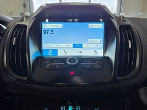 Used 2017 Ford Escape SE w/ Equipment Group 201A image 19