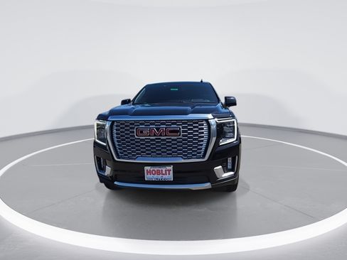 Used 2023 GMC Yukon XL Denali AWD/4WD image 6