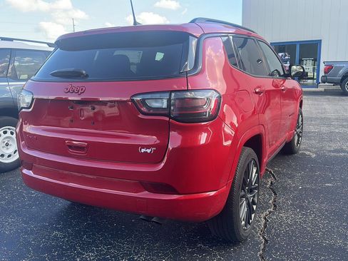 Used 2022 Jeep Compass Limited w/ (RED) Package AWD/4WD image 4