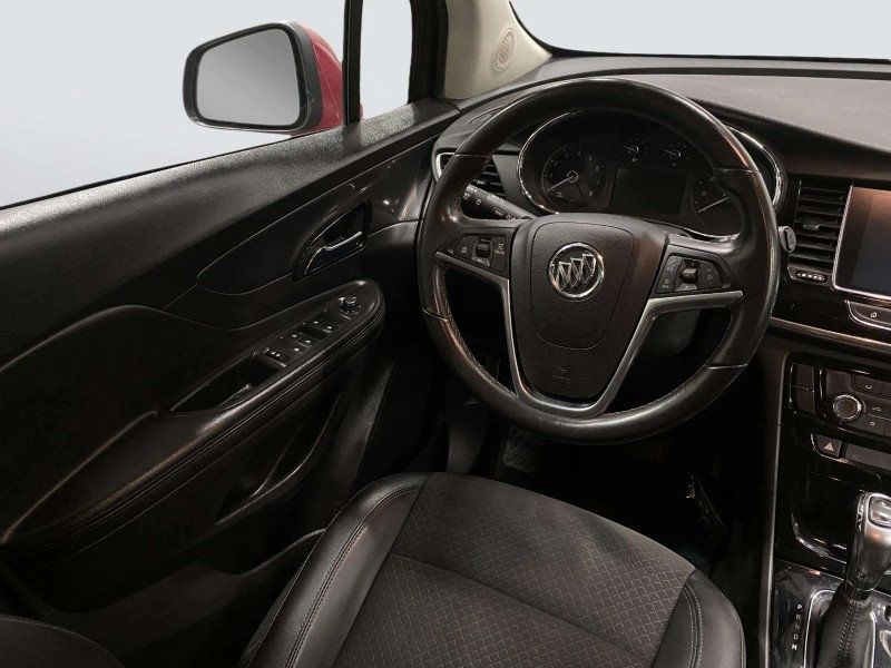 Used 2020 Buick Encore Preferred AWD/4WD image 21