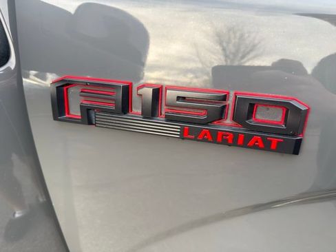 Used 2018 Ford F150 Lariat w/ Equipment Group 502A Luxury AWD/4WD image 23