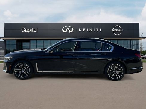 Used 2022 BMW 750i xDrive w/ Executive Package image 9