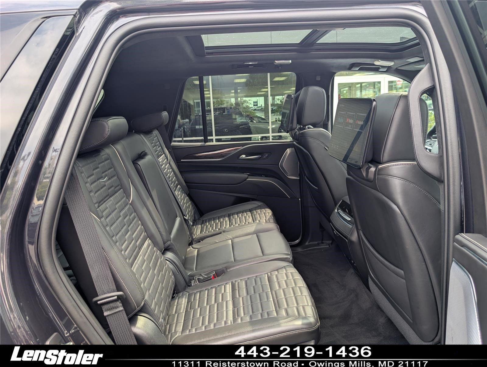 Used 2022 Cadillac Escalade Sport Platinum AWD/4WD image 12