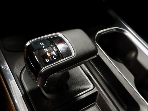 Used 2023 Chevrolet Silverado 1500 High Country w/ High Country Premium Package AWD/4WD image 29