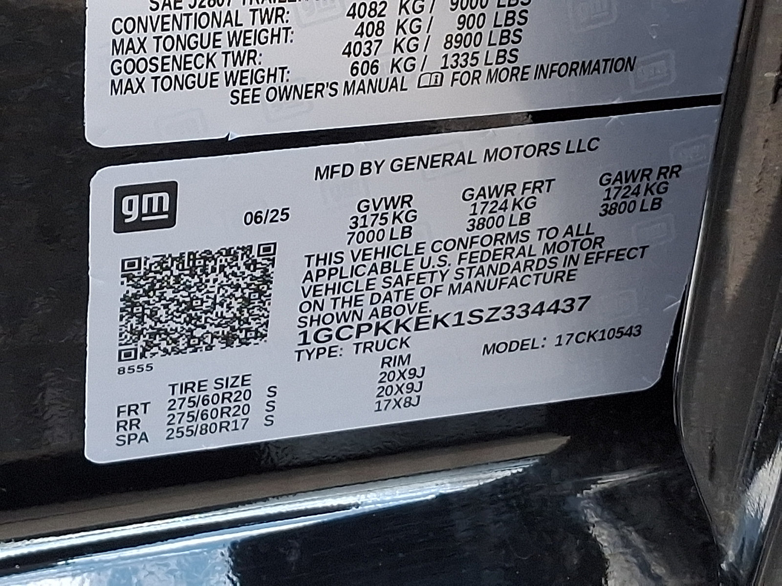 Used 2025 Chevrolet Silverado 1500 LT AWD/4WD image 29