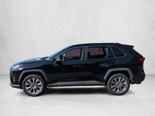 Used 2019 Toyota RAV4 XLE Premium FWD image 6