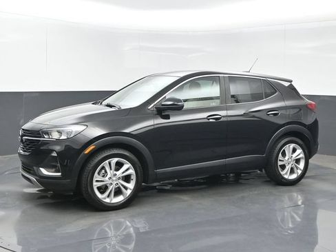 Used 2021 Buick Encore GX Preferred w/ Cold Weather Comfort Package FWD image 2