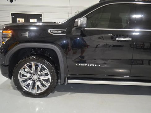Used 2024 GMC Sierra 1500 Denali w/ Denali Reserve Package image 6
