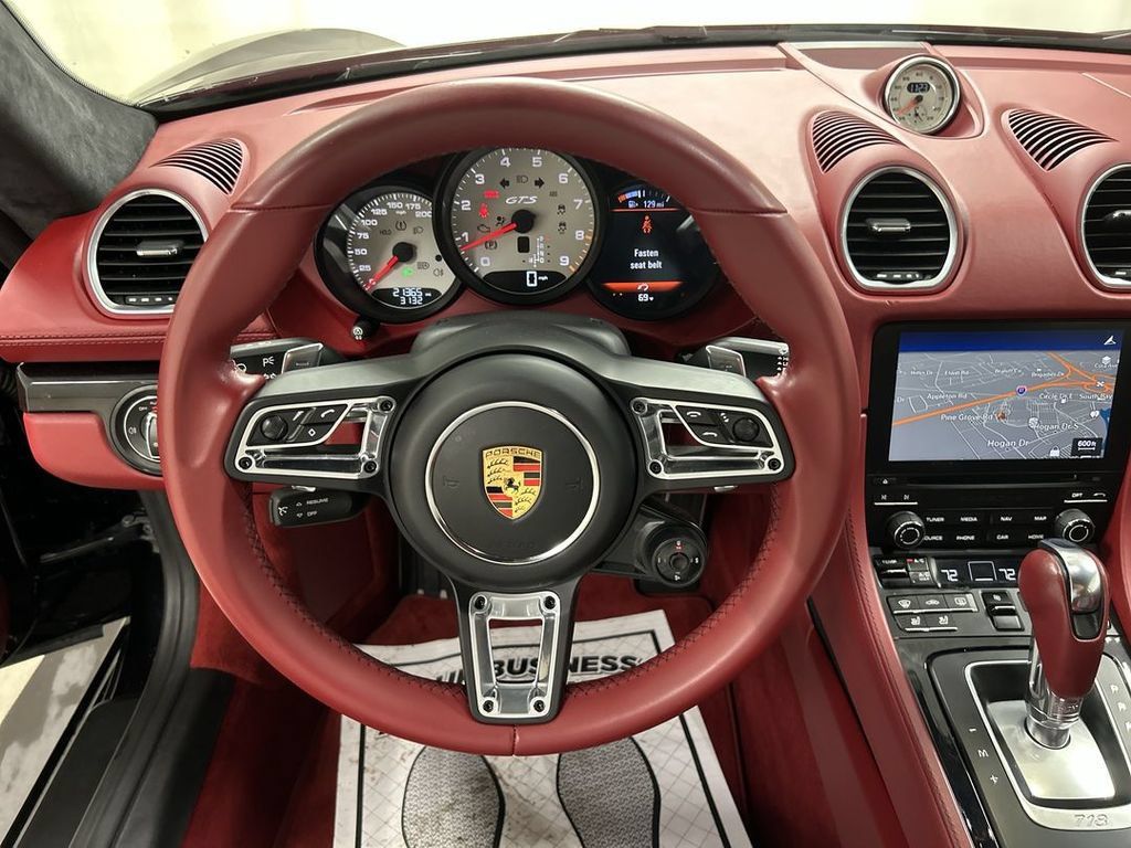Used 2021 Porsche 718 Cayman GTS RWD image 5