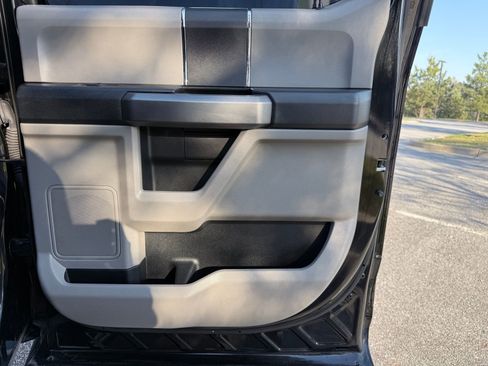 Used 2017 Ford F150 XLT w/ Trailer Tow Package image 46