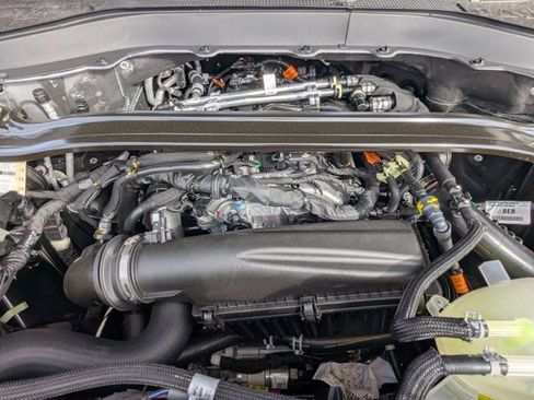 New 2026 Ford Explorer ST-Line w/ ST-Line Street Pack image 16