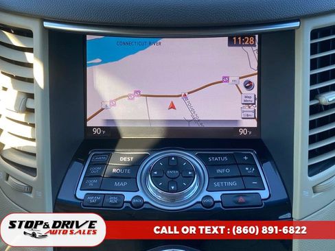 Used 2012 INFINITI FX35 AWD w/ Premium Pkg image 12