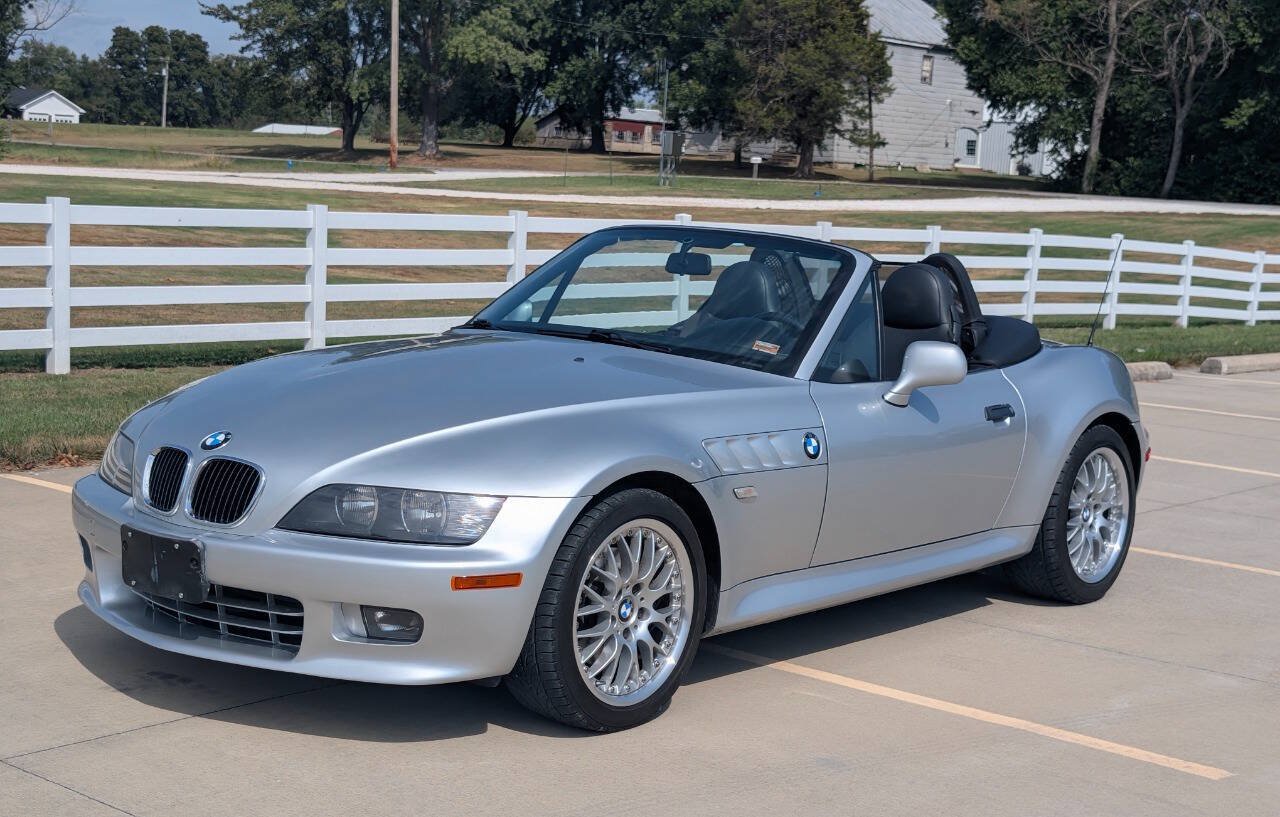 Used 2001 BMW Z3 3.0i RWD image 3