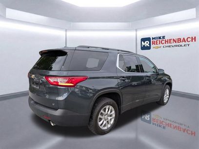 Used 2021 Chevrolet Traverse LT
