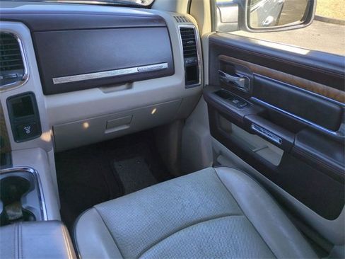 Used 2018 RAM 1500 Laramie Longhorn w/ Longhorn Southfork Package image 17