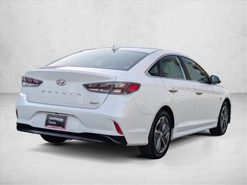 Used 2019 Hyundai Sonata Plug-In Hybrid image 5