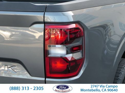 Used 2025 Ford Maverick Lobo image 5