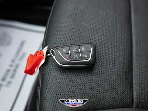 Used 2022 Cadillac Escalade ESV Premium Luxury image 53