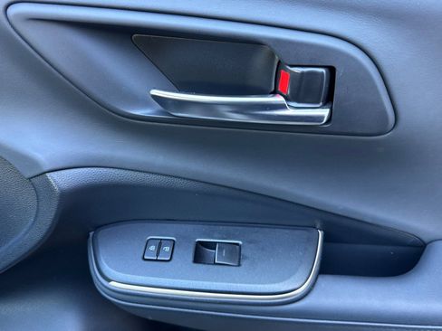 Certified 2023 Toyota Crown XLE image 23