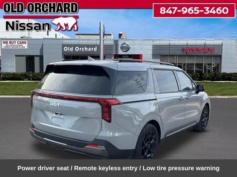 Used 2025 Kia Carnival SX FWD image 6