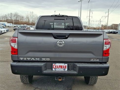 Used 2022 Nissan Titan S image 5