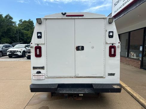 Used 2018 Chevrolet Express 3500 w/ Power Convenience Package RWD image 28