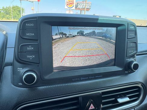 Used 2021 Hyundai Kona SEL Plus AWD/4WD image 16
