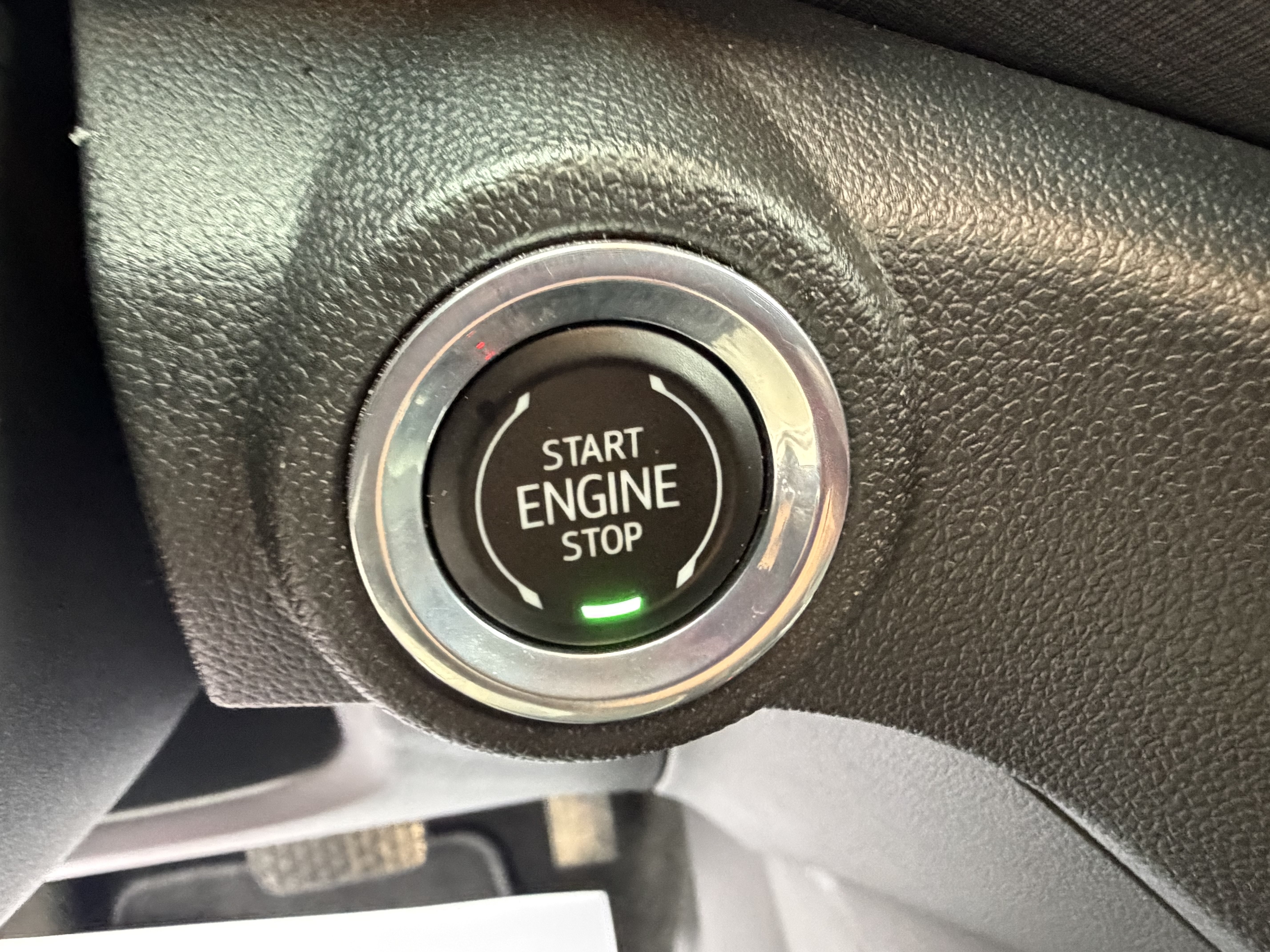 Used 2023 Chevrolet TrailBlazer LT FWD image 17