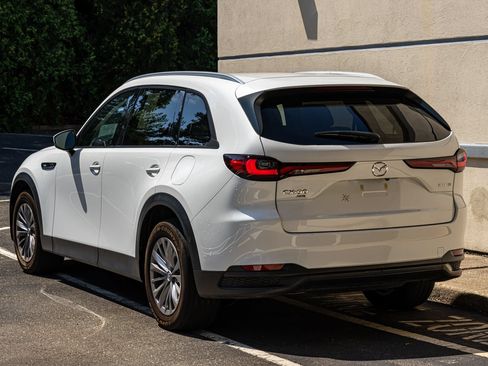 Used 2024 MAZDA CX-90 Plug-In Hybrid w/ Preferred AWD/4WD image 7